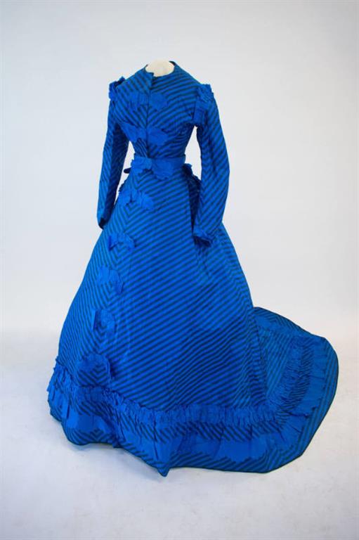 Julia's blue dress